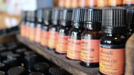 Essential Oils Toxic to Dogs & Cats